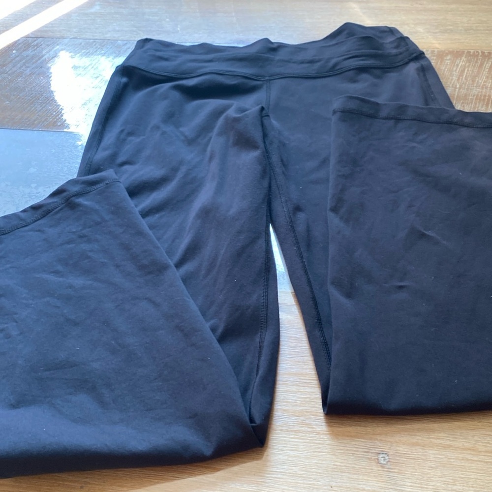 Lululemon wideleg